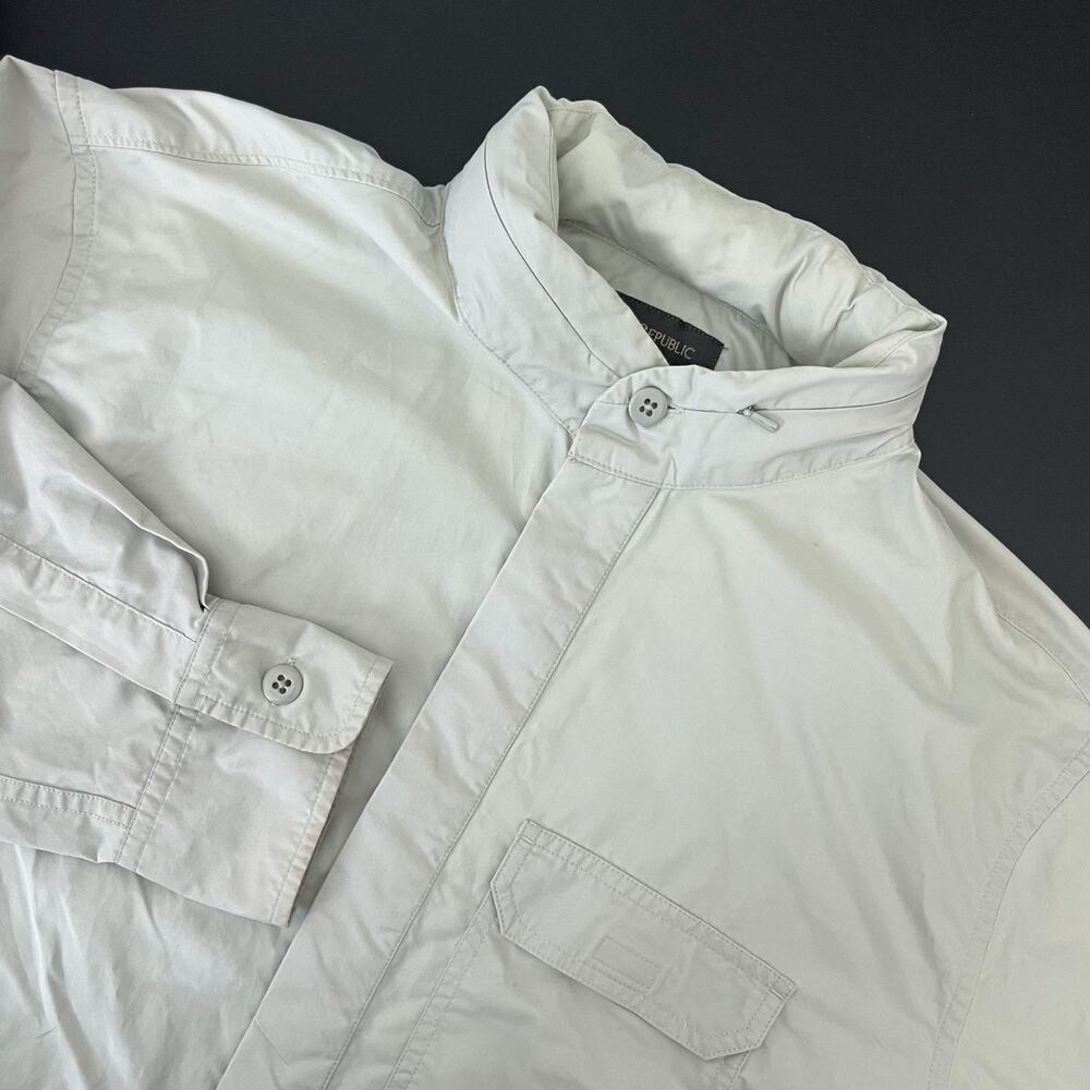 Banana Republic Shirt Mens L Stowaway Hood Nylon Zip Off Sleeve Outdoor Fishing